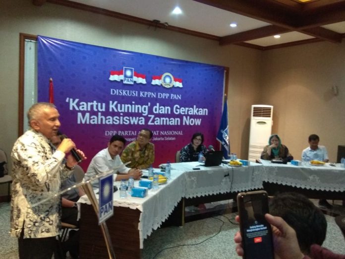 Prof. Amien Rais “Saya dan PAN mendukung Gerakan Mahasiswa Pemberian Kartu Kuning”